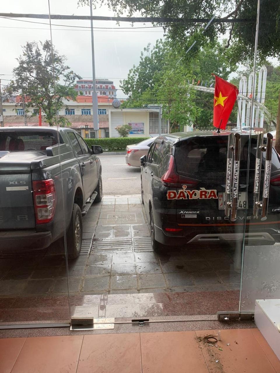 Huong Thao Hostel & Tours Diện Biên Phủ Extérieur photo